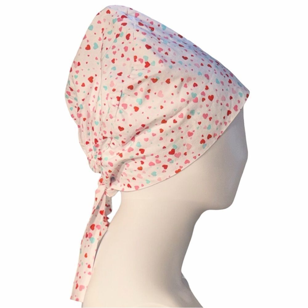 Euro Scrub Hat - White/Heart Print